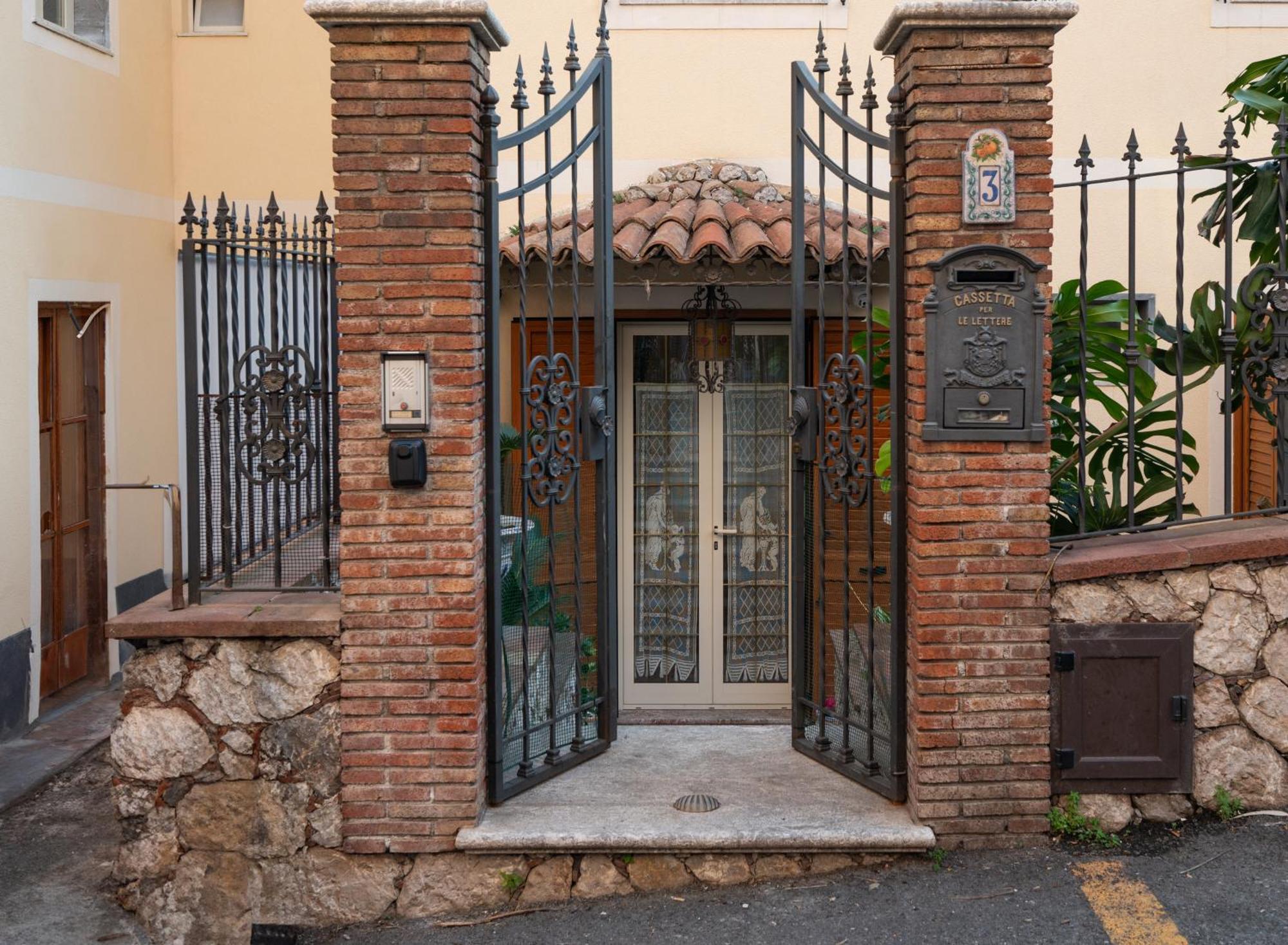 Casa D'Arte Taormina Διαμέρισμα Εξωτερικό φωτογραφία